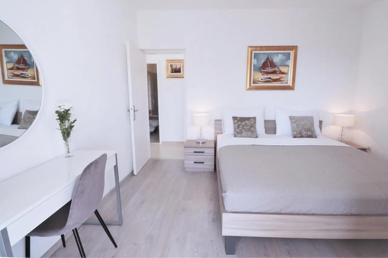 Villa Mendula Trogir - Luxury Villa By The Beach - Heated Pool - Organic Garden