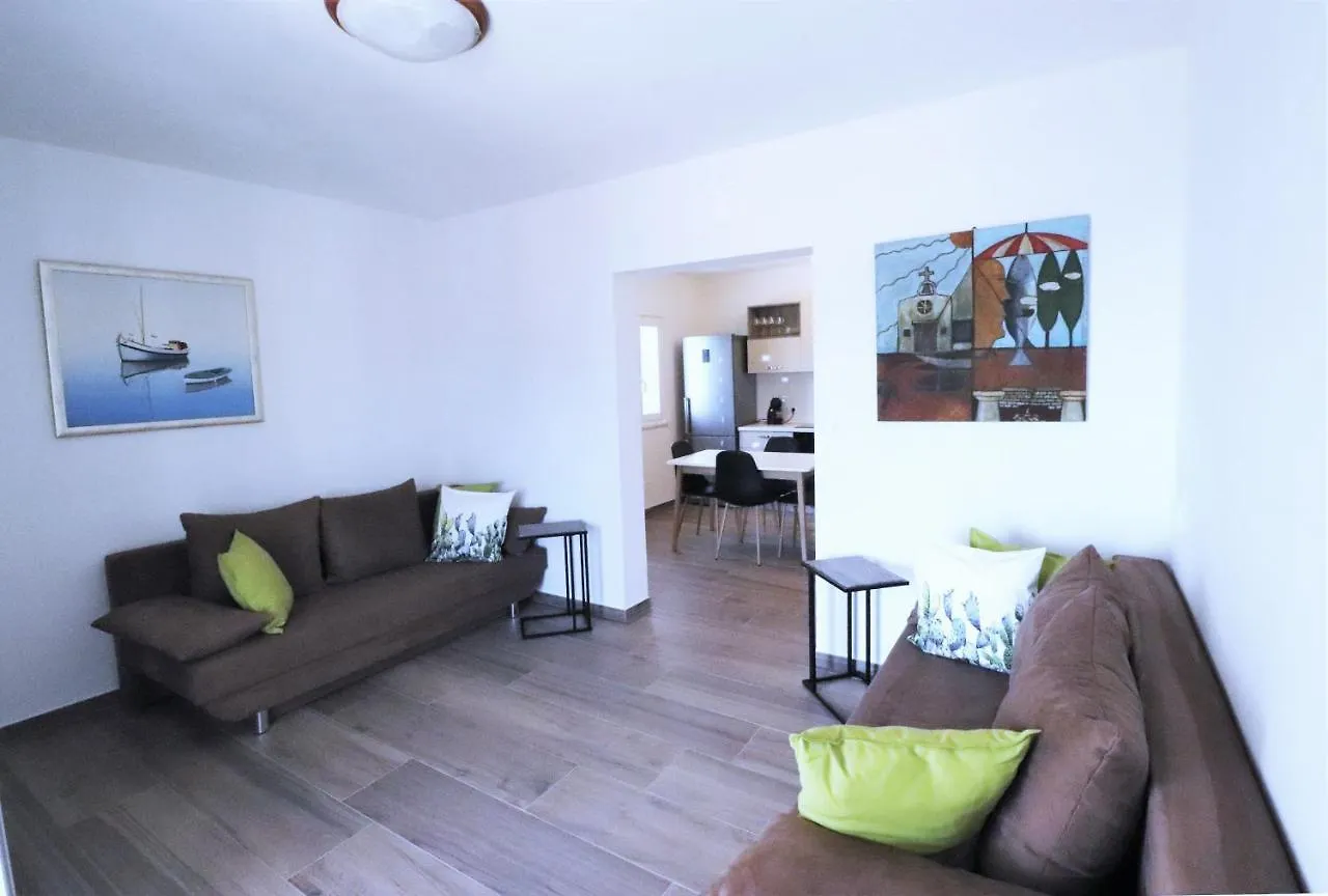 Villa Mendula Trogir - Luxury Villa By The Beach - Heated Pool - Organic Garden