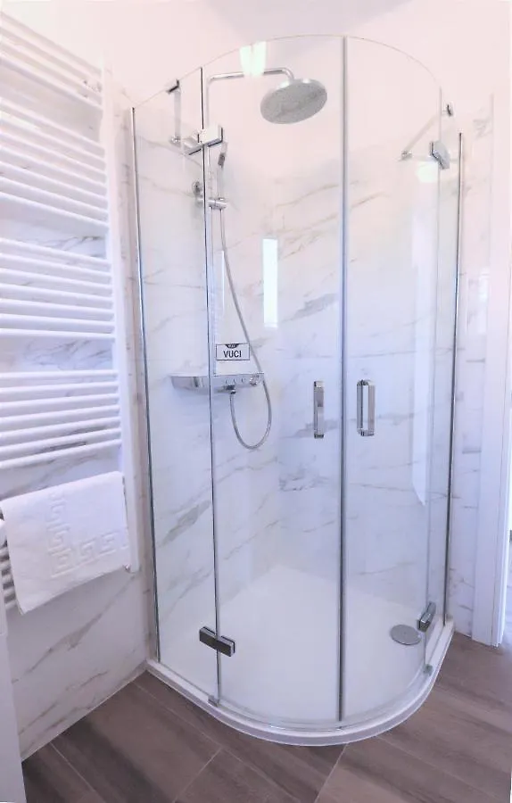 Villa Mendula Trogir - Luxury Villa By The Beach - Heated Pool - Organic Garden